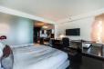 Luxury Suites at Palms Place image 6